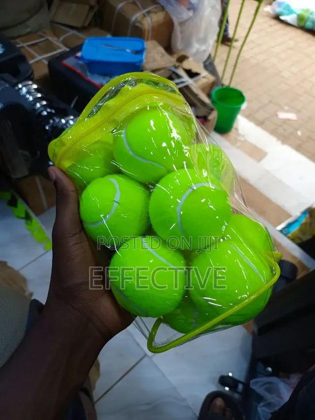 12 Bright Green Training Tennis Balls - 1