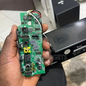 JBL Charge 4 GG Bluetooth Speaker Motherboard Repair