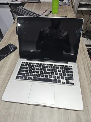 Apple MacBook Pro 14" Laptop - Intel Core i5, 6GB RAM, 320GB HDD