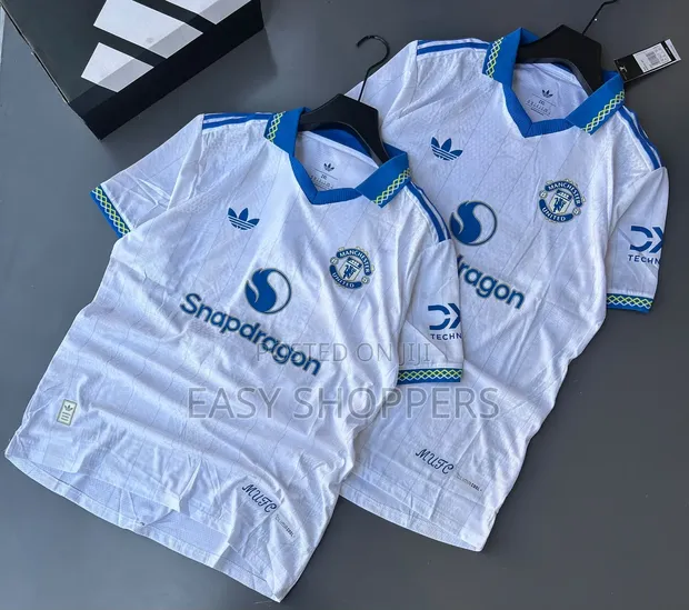 Manchester United 2026/27 Retro-Inspired Away Jersey - 1