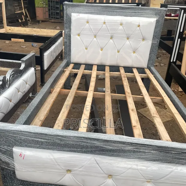 5x6 White & Gray Bed Frame - 1