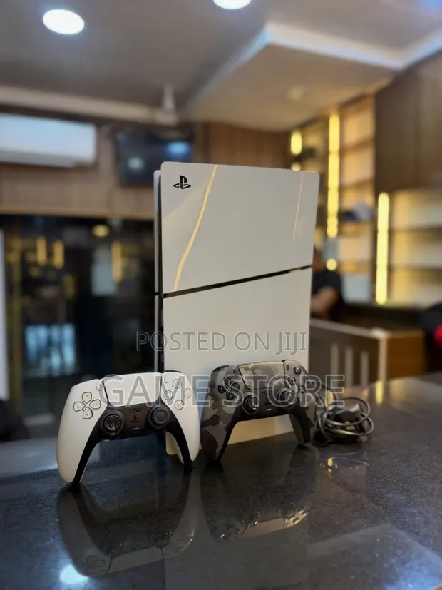 Playstation 5 Slim Digital Edition - 1