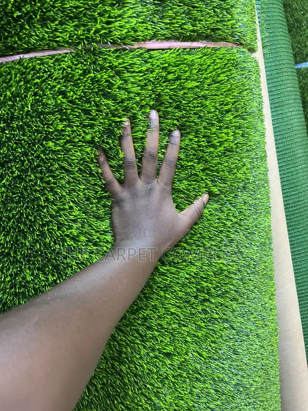 Artificial Green Grass Per Square Meter - 1