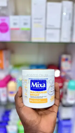 Mixa Niacinamide Bright Cream with Shea Butter & Vitamin C, 400ml