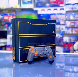 Playstation 4 Standard with 12 Games and 2 Controllers