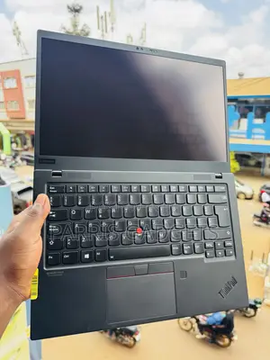 Lenovo ThinkPad X1 Carbon Laptop - Core i7, 16GB RAM, 1TB SSD