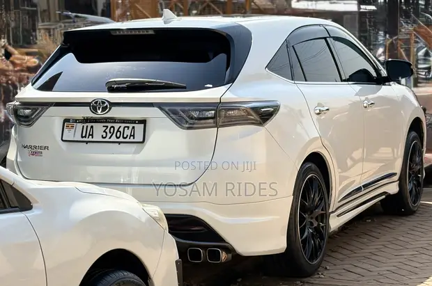Toyota Harrier 2.0 2017 - 1