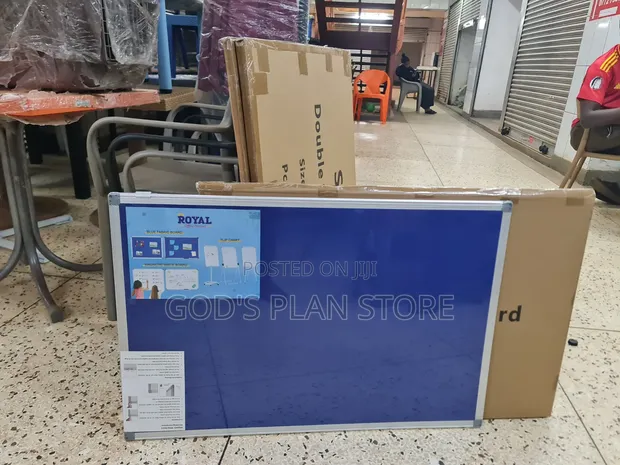 Royal 60x90cm Notice Board - Brand New - 1