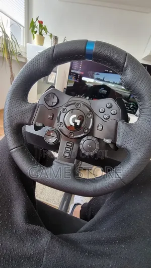 Logitech G29 Driving Force Racing Wheel