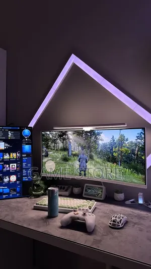 LG or Samsung 34" Curved Monitor - UHD, 120Hz
