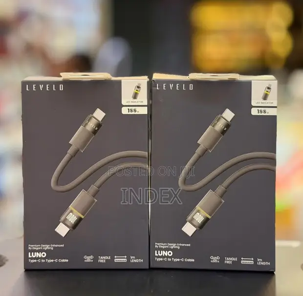 Levelo Luno 100W Silicone LED USB-C to USB-C Cable (1m) - 1