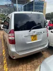 Toyota Noah 2010 Silver - 1