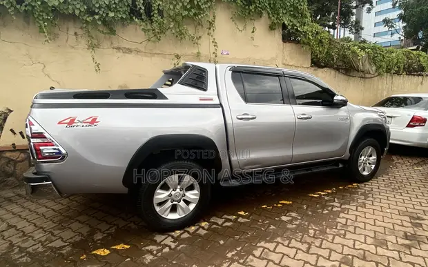 Toyota Hilux 2.8 Diesel Double Cabin 2020 - 1