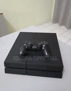 PS4 Standard with 12 Games, 2 Controllers