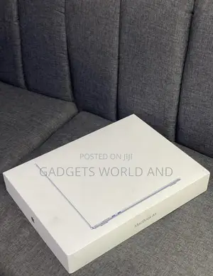 Apple MacBook Air 15-inch M5, 16GB RAM, 1TB SSD