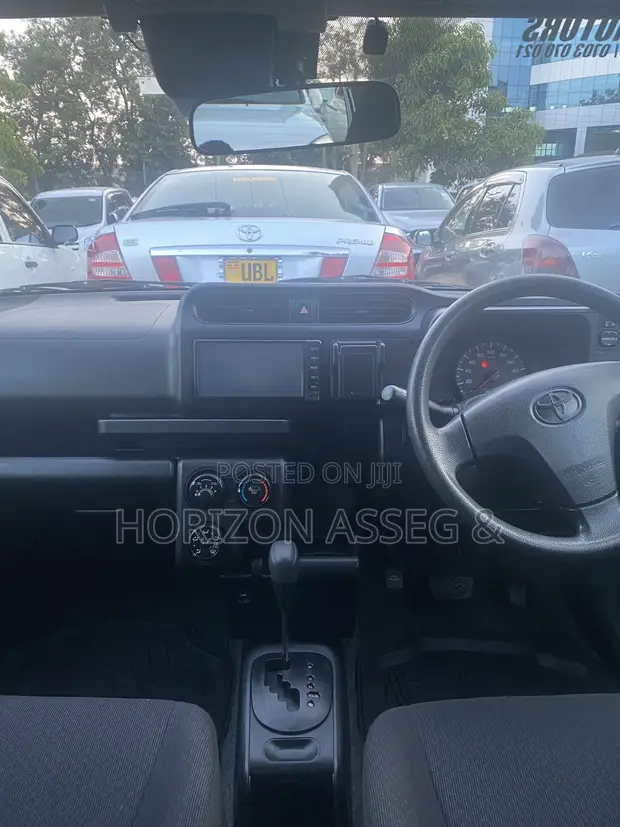 Toyota Probox 1.5 DX Comfort 2WD 2015 Silver - 1