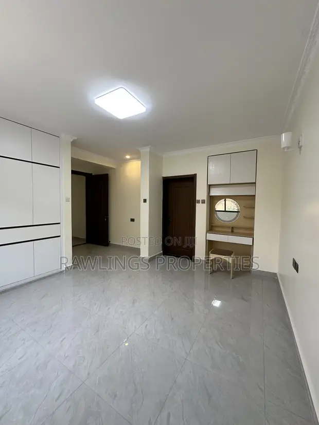 3 Bedroom Apartment for Rent in Bugolobi, Kampala - 1