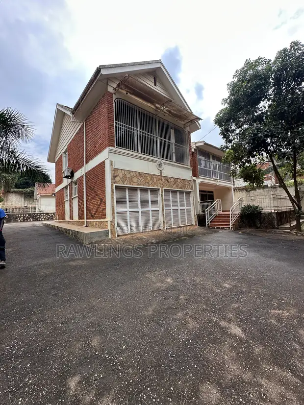 4 Bedroom Duplex for Rent in Bugolobi, Nakawa - 1