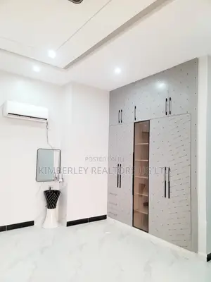 6-Bedroom Mansion for Sale in Akright Estate, Bwebajja