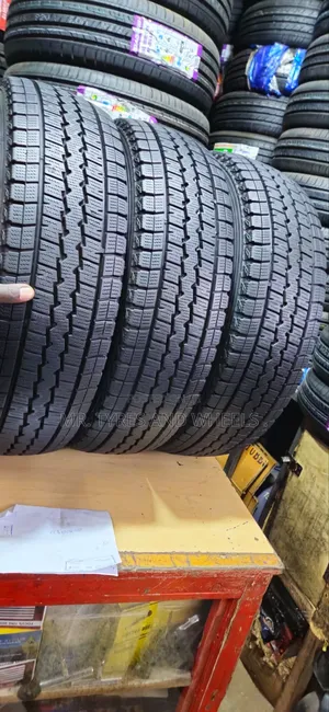 195/80 R15 Dunlop All Season Tires
