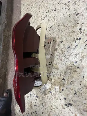 Toyota RAV4 2004 Tail Light