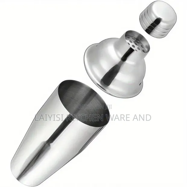 20 Oz Cocktail Shaker with Built-in Strainer and Jigger - 1