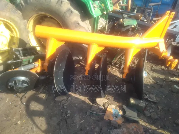 Field King 3-Disc Plough - 1