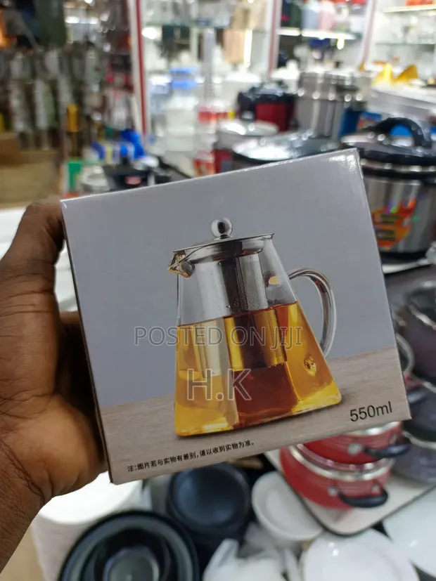 550ml Heat-Resistant Glass Teapot - 1