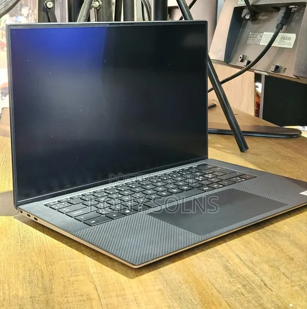 Dell Precision 5550 Laptop - Core i7, 16GB RAM, 512GB SSD - 1
