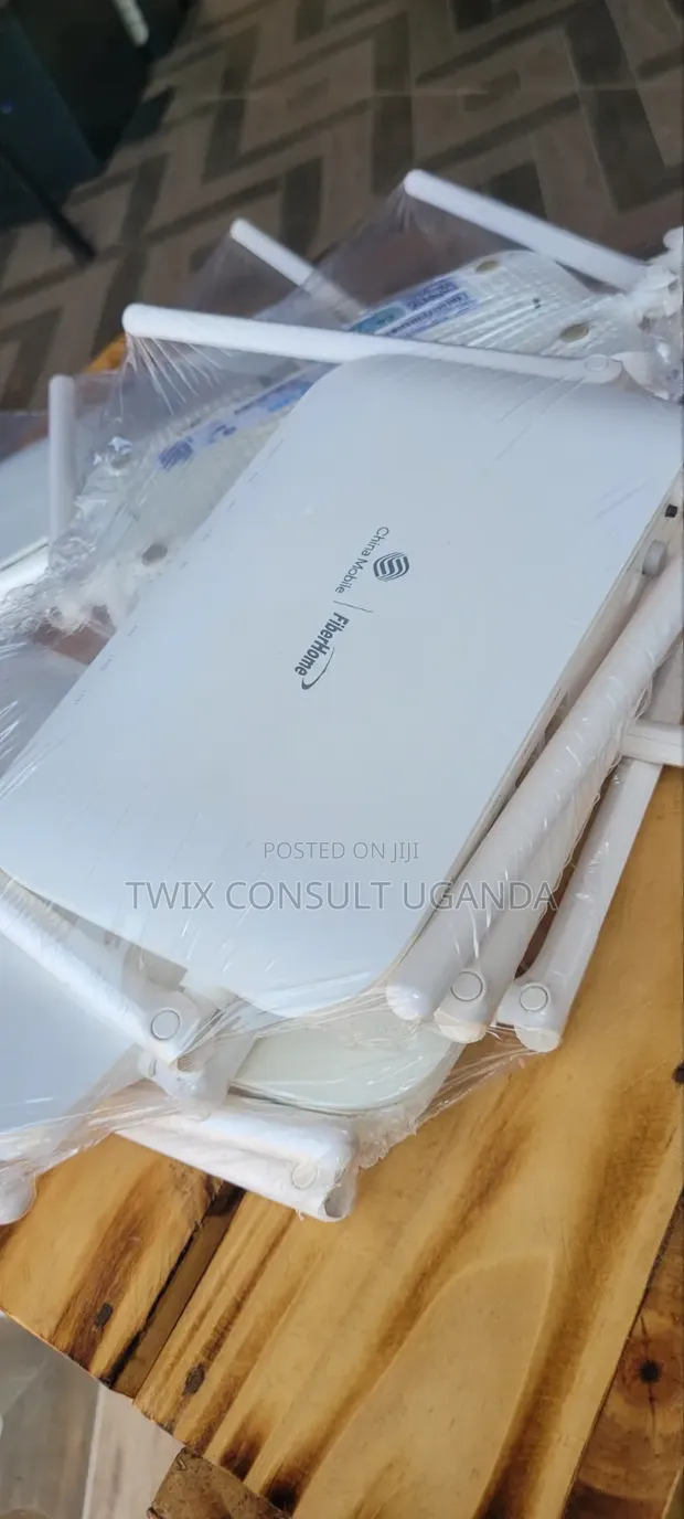 FiberHome SR1041D Wireless Router - 1