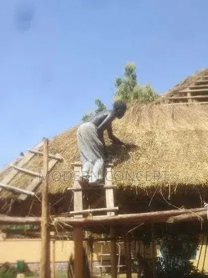 Luxury Grass Thatched Shade Builders - 1