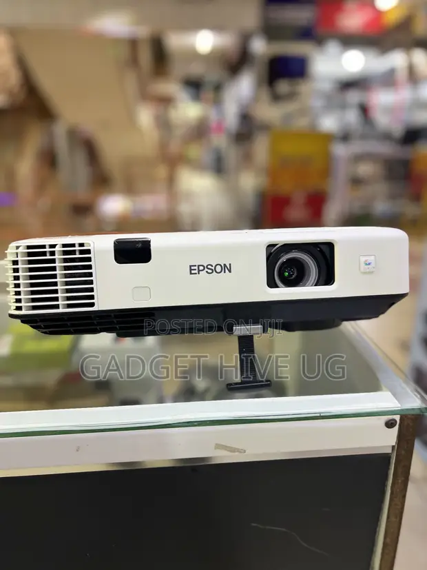 Epson EB-1960 5000 Lumens Projector - 1