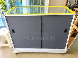 Glass Display Showcase with Sliding Mirrors