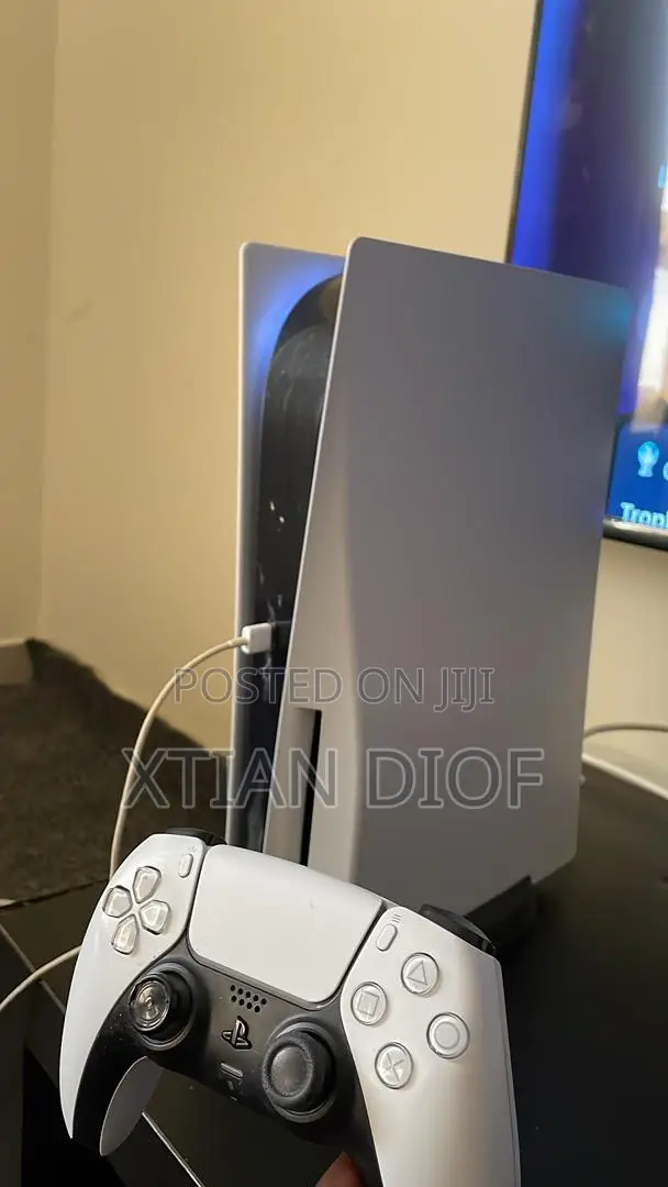 PlayStation 5 - 1