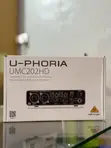 Behringer U-Phoria UMC202HD USB Audio Interface - 2