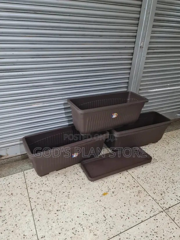 Orbit Rectangular Plastic Flower Pots - 1