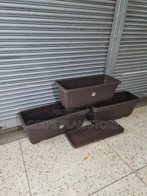 Orbit Rectangular Plastic Flower Pots