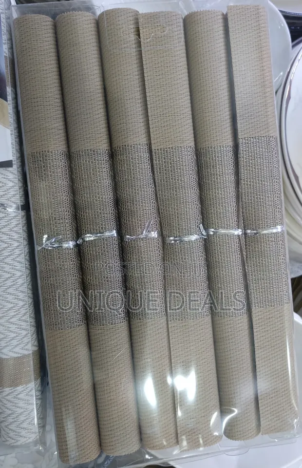 Dining Table Placemat Set - PVC Material (Set of 6) - 1
