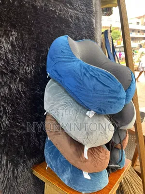 Comfortable Memory Foam Neck Pillow