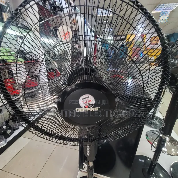 Geepas 16-Inch Standing Fan - 1