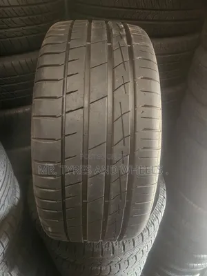 Used 265/35R22 Low Profile Tires (Set of 4)