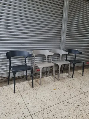 Executive Wavey Plastic Chairs - Brand New