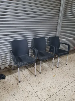 Branded Diva Plastic Chairs