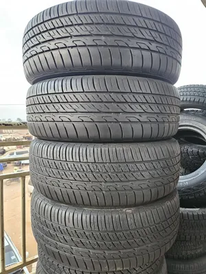 4 Used Toyo Tyres 225/65 R17
