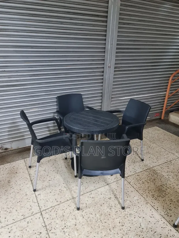 Jumbo Plastic Table and Chairs Set - Black - 1