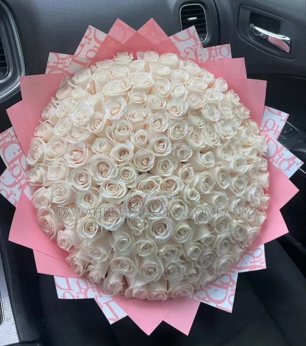 Luxury Light Pink Roses Bouquet - 1