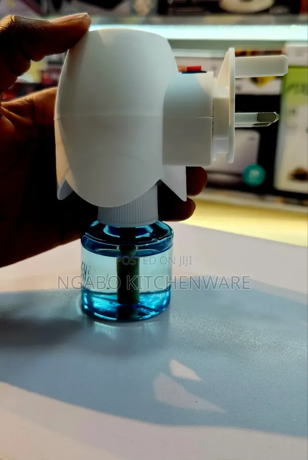 Mosquito Repellent Device - Lemon Scent - 1