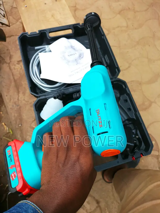 Dentools Rechargeable Cordless Pressure Washer - 1