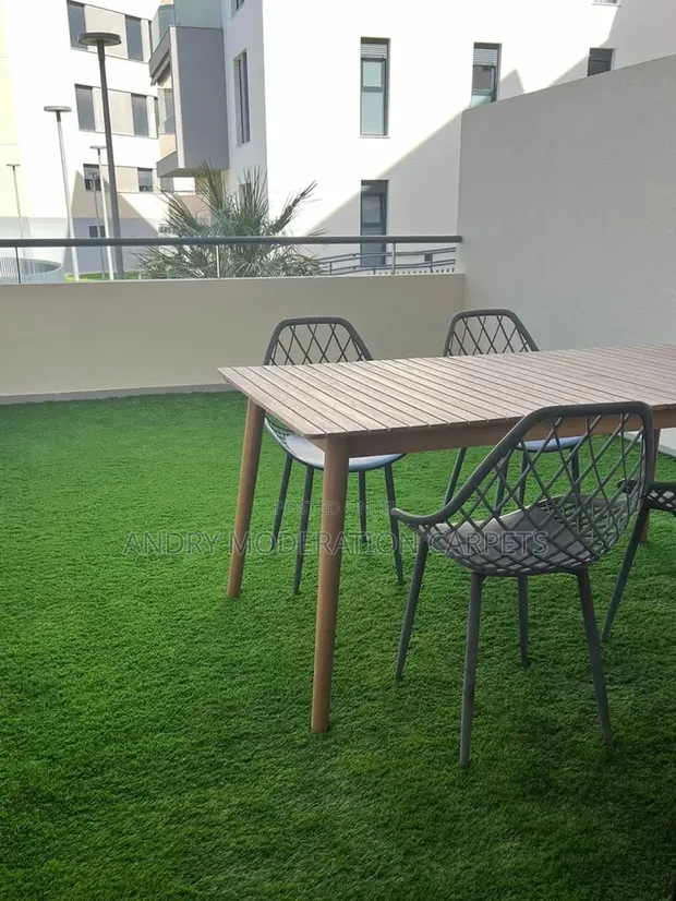 Commercial Grass Carpets - Artificial Turf - 1