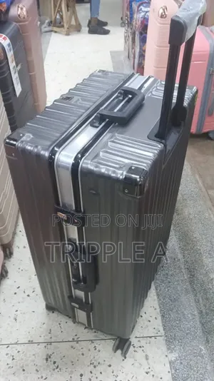 Large Dark Grey Hardshell Trolley Suitcase